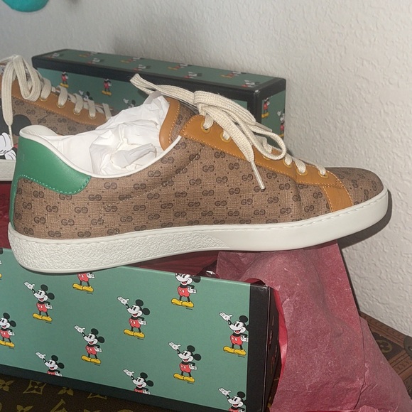 Authentic Gucci x Disney ace Mickey Mouse sneakers in a 10G supreme canvas GG - Picture 6 of 16
